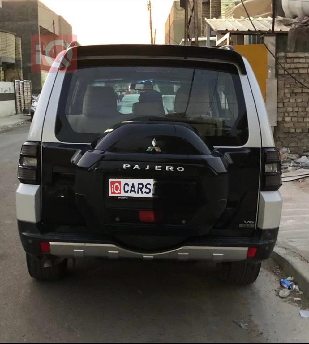 ميتسوبيشي باجيرو